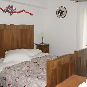 La Tana Del Ghiro Locazione Turistica Bed & Breakfast
